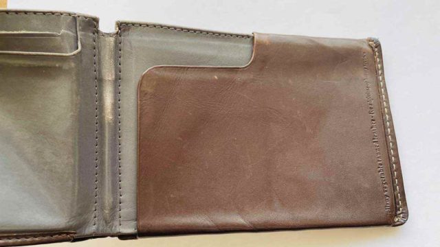 ベルロイの財布（２年使用）
